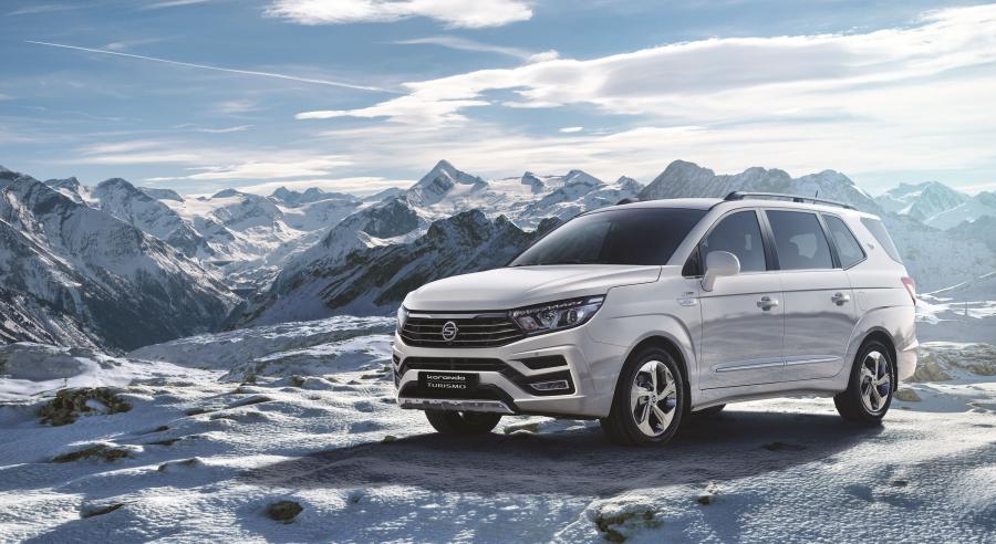  SsangYong Korando Turismo 2018 года  (фото 1 из 21)